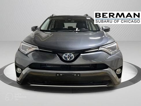 Used 2018 Toyota RAV4 Limited AWD/4WD image 2