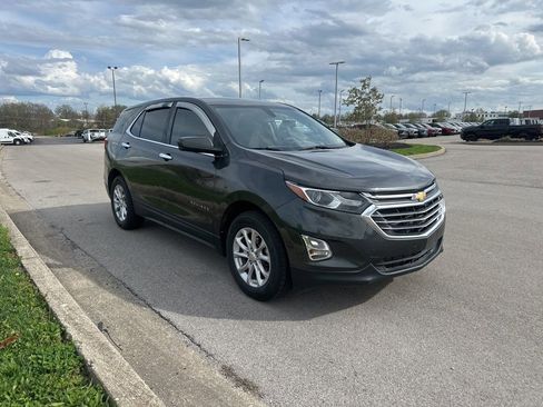 Used 2019 Chevrolet Equinox LT image 2
