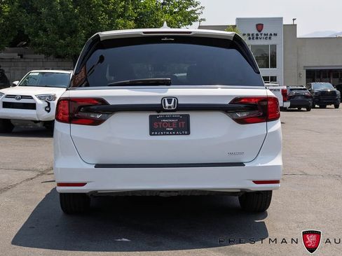 Used 2024 Honda Odyssey Sport image 17