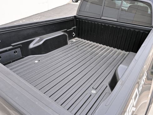 Used 2016 Toyota Tacoma TRD Sport image 25