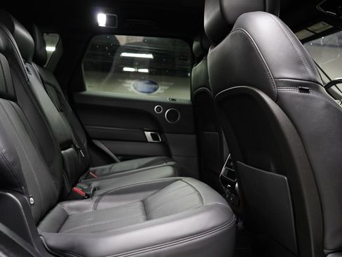 Used 2019 Land Rover Range Rover Sport HSE AWD/4WD image 19
