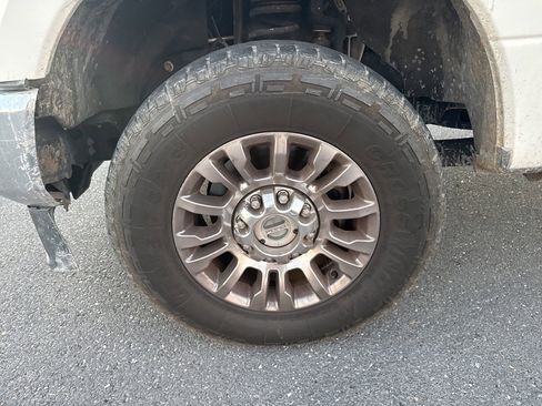 Used 2021 Ford F250 King Ranch w/ King Ranch Ultimate Package image 16