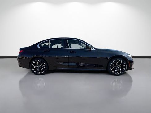 Used 2025 BMW 330i Sedan image 2