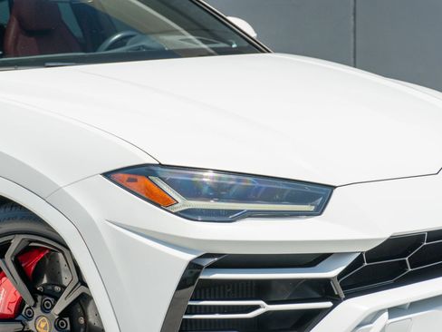 Used 2020 Lamborghini Urus AWD/4WD image 28