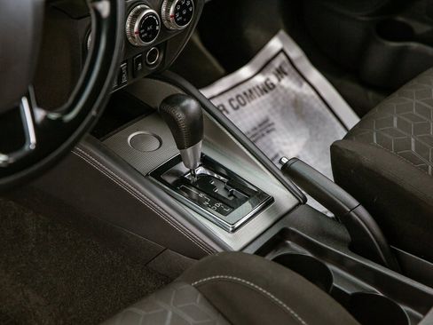 Used 2020 Mitsubishi Outlander Sport SE image 14