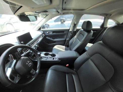 Used 2024 Honda Civic Touring image 10
