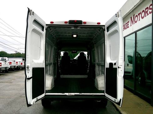 Used 2023 RAM ProMaster 2500 FWD image 8