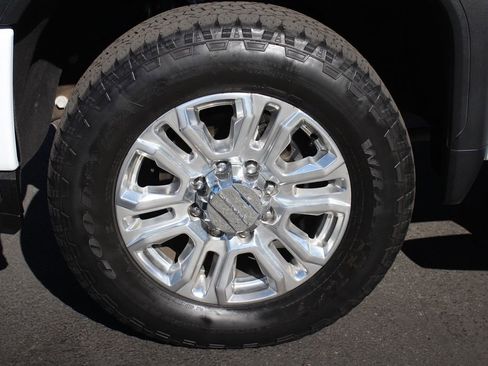 Used 2023 GMC Sierra 2500 Denali image 14