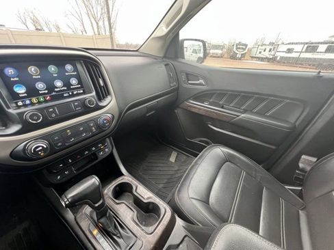 Used 2021 GMC Canyon Denali image 10