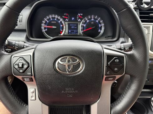 Used 2016 Toyota 4Runner Limited AWD/4WD image 13
