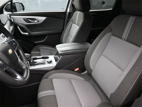 Used 2025 Chevrolet Blazer LT image 19