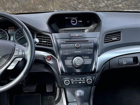 Used 2017 Acura ILX image 6