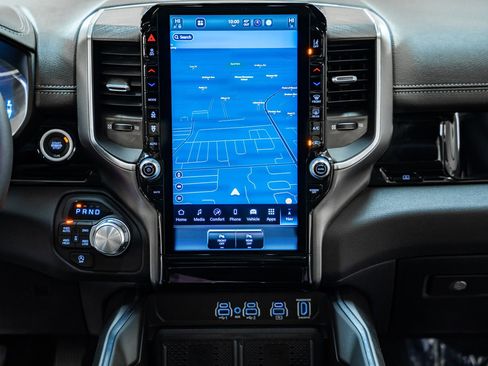 Used 2025 RAM 1500 Laramie w/ Night Edition image 28