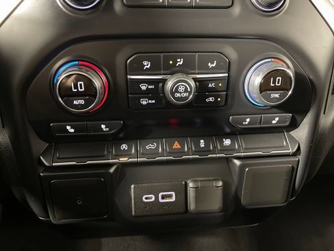 Used 2019 Chevrolet Silverado 1500 LT w/ All-Star Edition RWD image 30