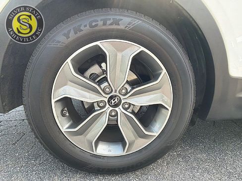 Used 2013 Hyundai Santa Fe GLS w/ Popular Equipment Pkg FWD image 9