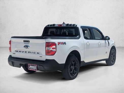 Used 2024 Ford Maverick Lariat w/ FX4 Off-Road Package AWD/4WD image 5