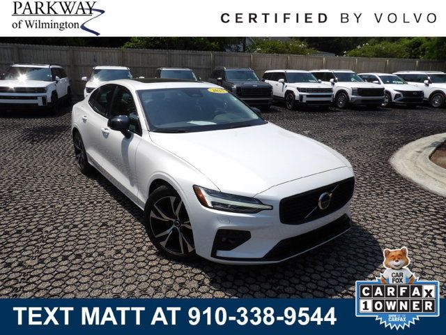 Certified 2025 Volvo S60 B5 Core FWD image 1