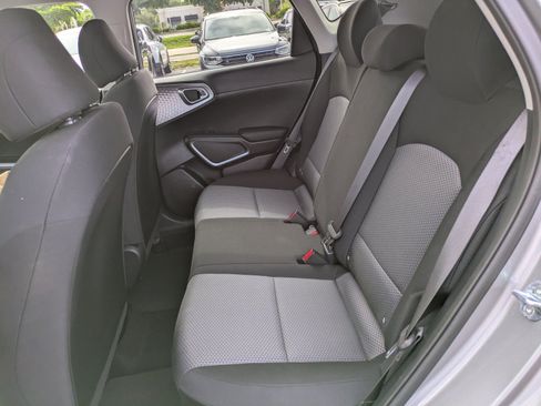 Certified 2023 Kia Soul LX w/ LX Technology Package FWD image 10