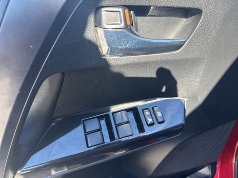 Used 2016 Toyota RAV4 SE image 12