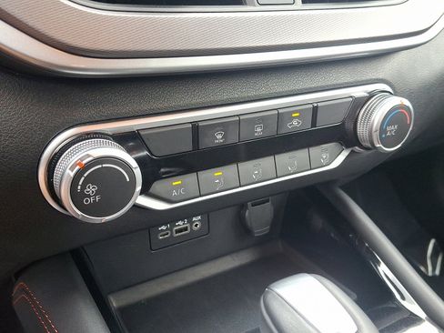 Certified 2025 Nissan Altima 2.5 SR image 15