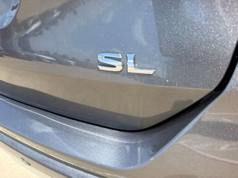 Used 2020 Nissan Rogue SL FWD image 11