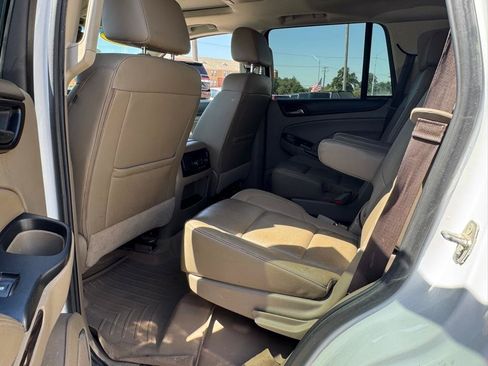 Used 2018 GMC Yukon SLT w/ Open Road Package AWD/4WD image 11