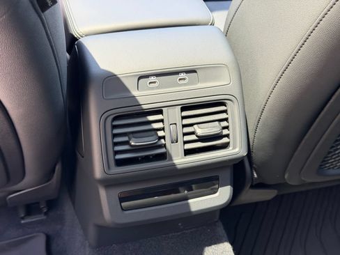 Used 2025 Audi Q5 Premium Plus w/ Premium Plus AWD/4WD image 23