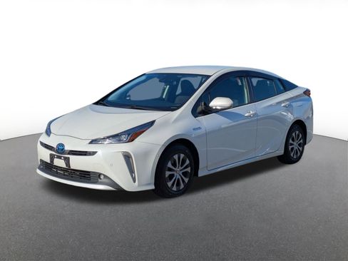 Used 2019 Toyota Prius AWD image 5