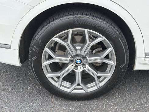 Used 2020 BMW X7 xDrive40i w/ Premium Package image 17