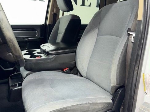 Used 2019 RAM 2500 Big Horn image 32