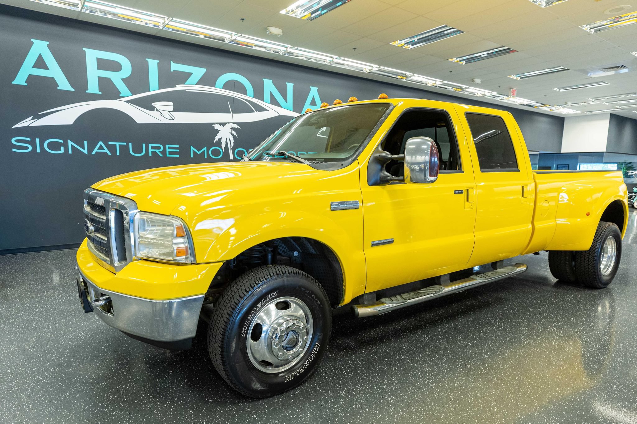 Used 2006 Ford F350 Lariat AWD/4WD image 1