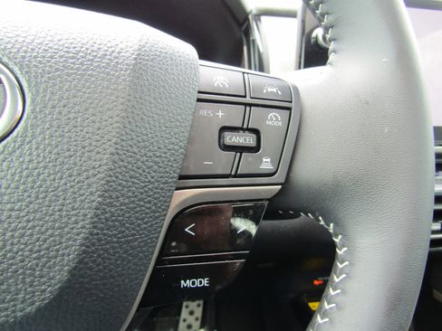 Used 2026 Toyota Camry SE w/ Multimedia Upgrade Package image 34