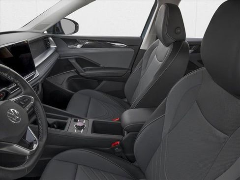 New 2026 Volkswagen Tiguan SE FWD image 6