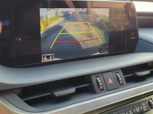 Used 2019 Lexus ES 350 w/ Luxury Package image 45