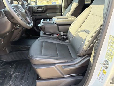 Used 2024 GMC Sierra 2500 Pro w/ Convenience Package image 22