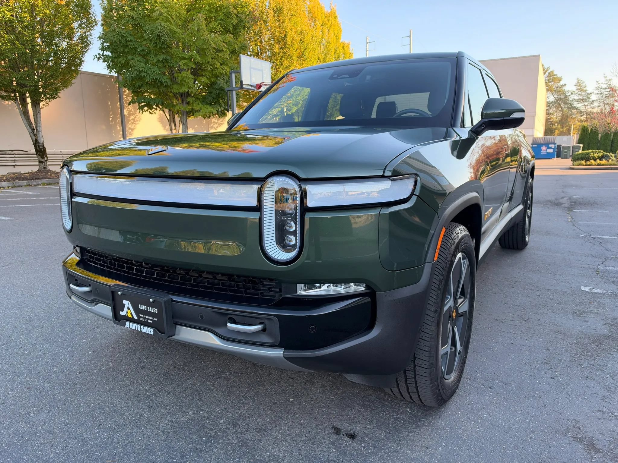 Used 2022 Rivian R1T Adventure AWD/4WD image 5