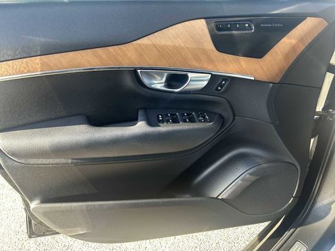 Used 2022 Volvo XC90 T6 Momentum w/ Climate Package image 23