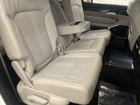 Used 2022 Jeep Wagoneer Series I image 21