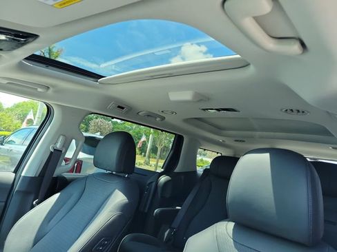 New 2026 Kia Carnival SX Prestige FWD image 17