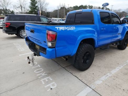 Used 2021 Toyota Tacoma TRD Sport image 12