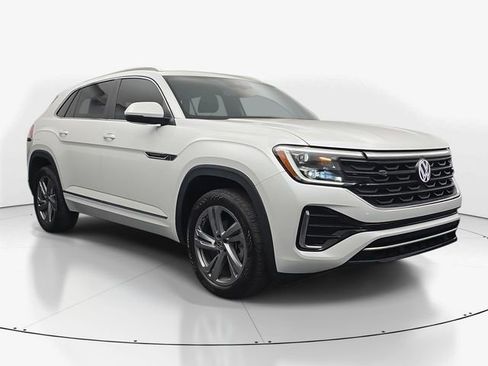 Used 2024 Volkswagen Atlas Cross Sport SEL R-Line AWD/4WD image 3