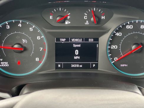 Used 2025 Chevrolet Malibu RS FWD image 34