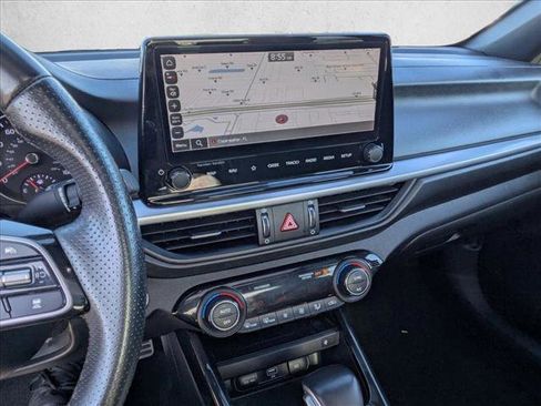Used 2024 Kia Forte GT-Line w/ GT-Line Premium Package FWD image 15