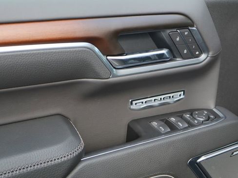 New 2026 GMC Sierra 1500 Denali AWD/4WD image 17