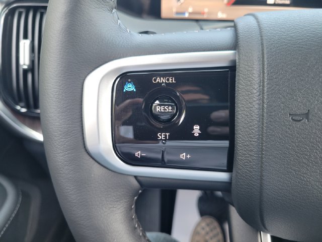 New 2026 Nissan Armada SL w/ Captain's Chari Seat Package AWD/4WD image 19