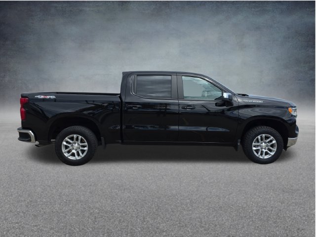 Used 2022 Chevrolet Silverado 1500 LT w/ Protection Package AWD/4WD image 2