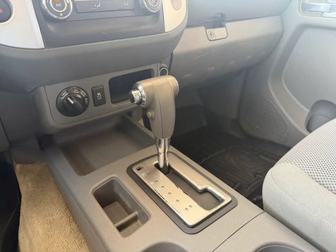 Used 2016 Nissan Frontier SV w/ Moonroof Package AWD/4WD image 20