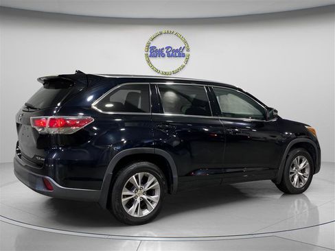 Used 2015 Toyota Highlander XLE image 5