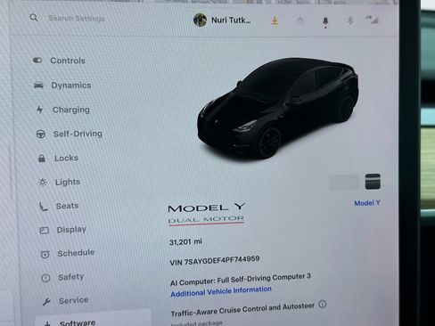 Used 2023 Tesla Model Y Performance AWD/4WD image 8