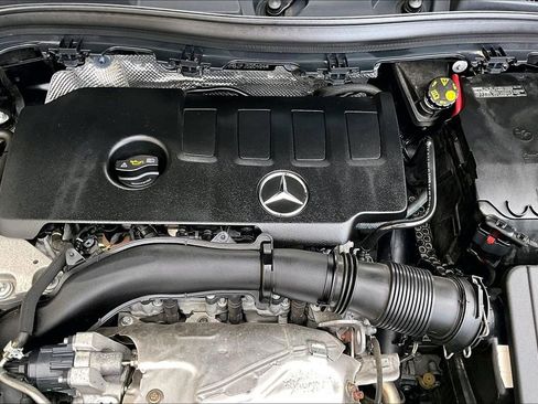 Certified 2023 Mercedes-Benz GLA 250 4MATIC image 34
